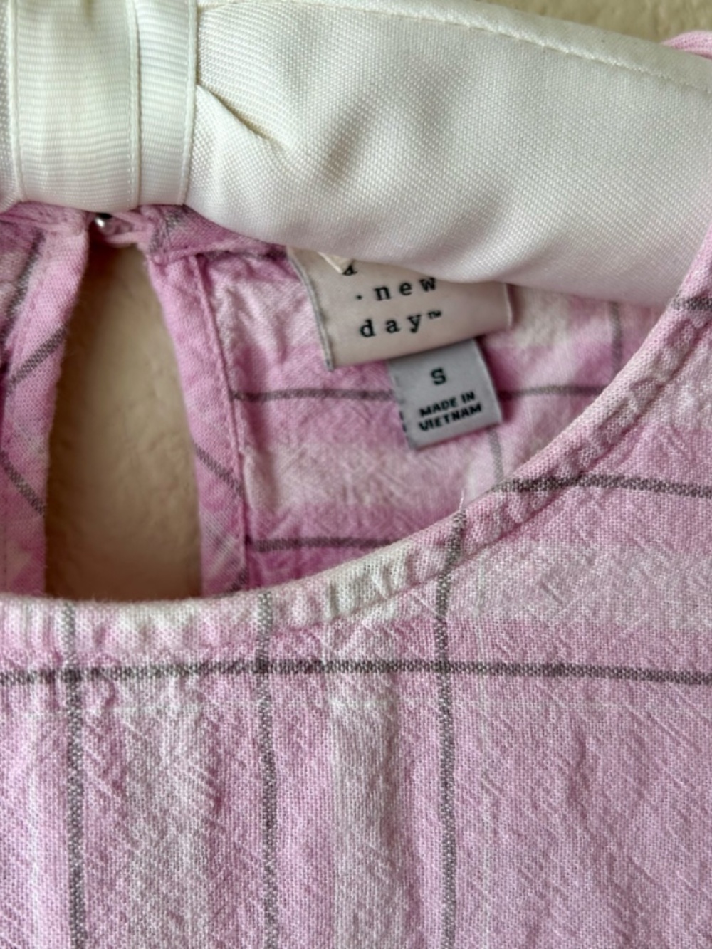 Short Sleeve Blouse Pink Gray White Plaid Double Ruffle Sleeve A New Day Small - Picture 6 of 12